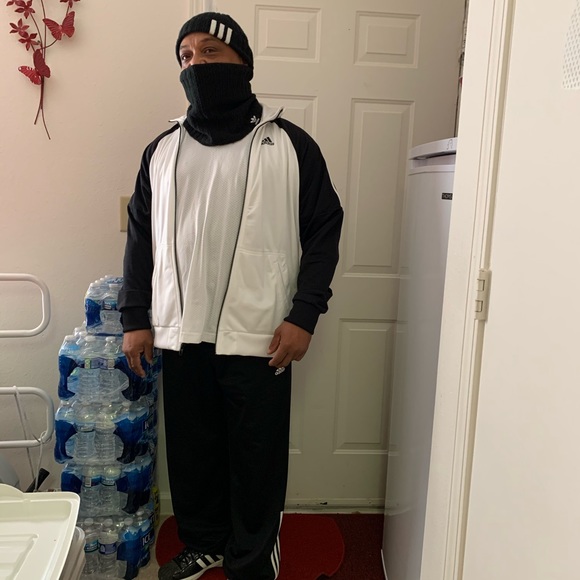 Meet your Posher, Andre - Picture 6 of 13